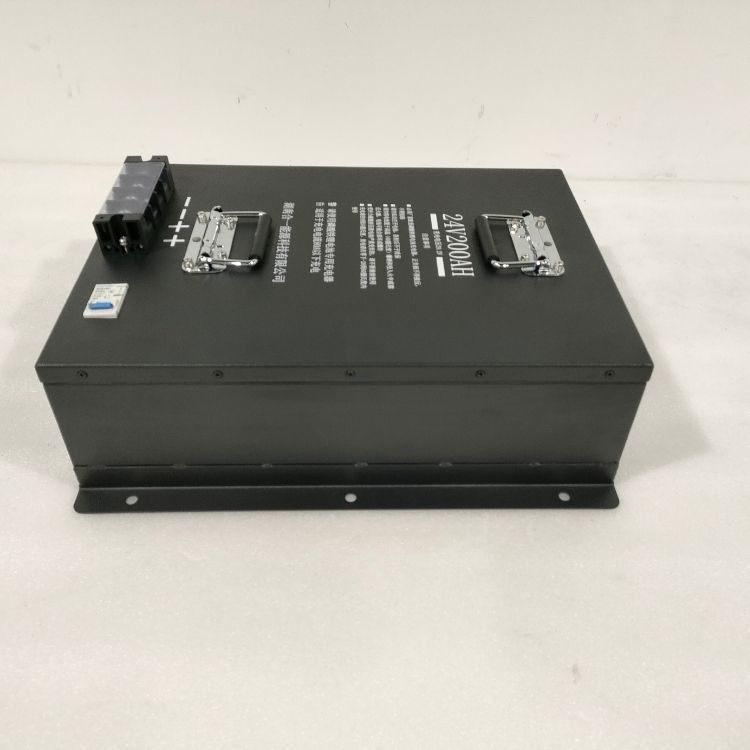 Rechargeable 24V LiFePO4 Battery With BMS For Safe And Long Lasting Power 1800CCA